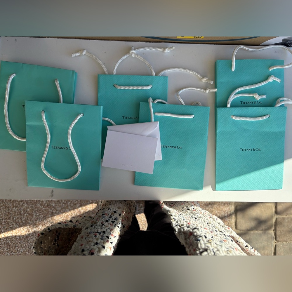 Tiffany shopping bag set